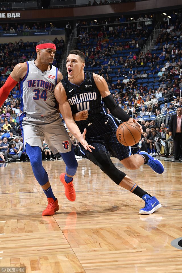 1500米的独孤求胜她做到了！残特奥会女选手独自完成1500米比赛（她做到了：残特奥会女子选手独自跑完1500米）