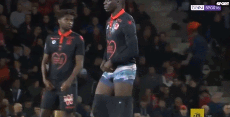 随着阿森纳2-0，切尔西1-3，利物浦1-1，英超最新积分榜出炉（英超最新积分榜出炉：阿森纳2-0告捷，切尔西1-3落败，利物浦1-1战平）