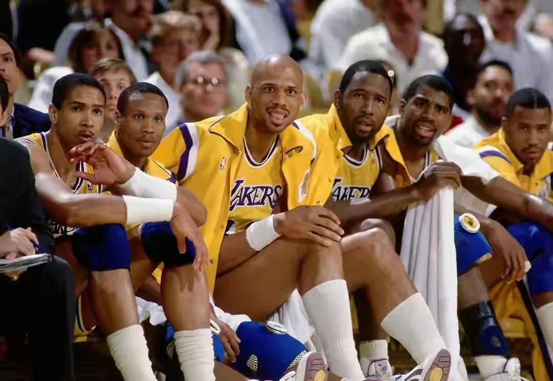 小孔塞桑：和伊尔迪兹一起踢球很容易；相信我未来会进很多球（小孔塞桑：与伊尔迪兹配合轻松，我有信心未来攻入更多进球）