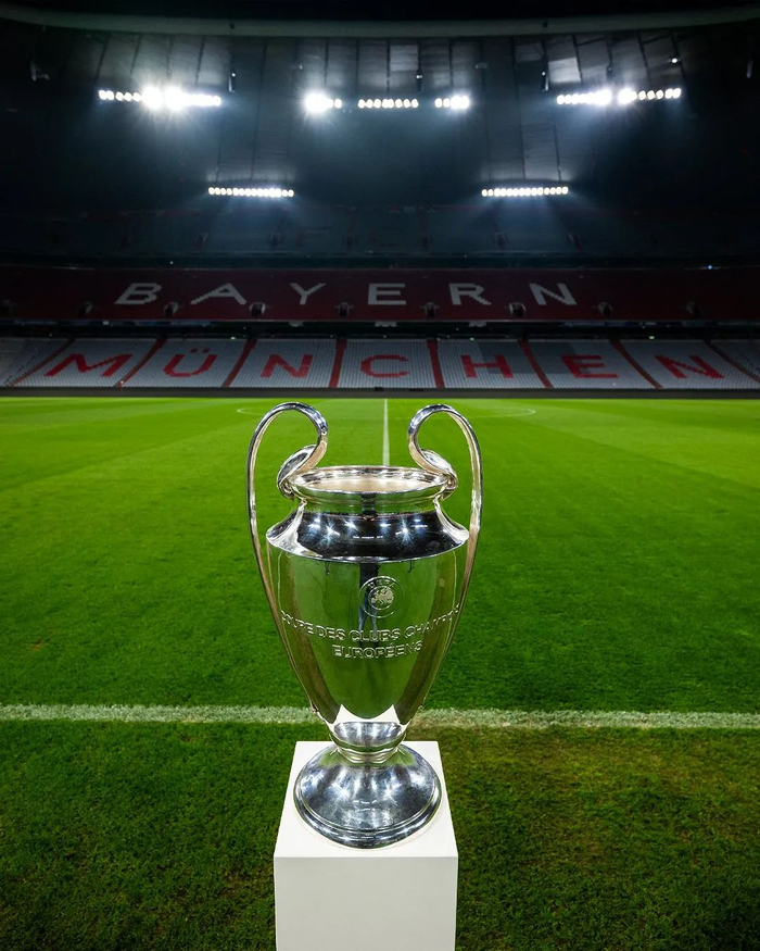 巴萨梅西进球助球队领先塞维利亚（梅西破门助巴萨领先塞维利亚）