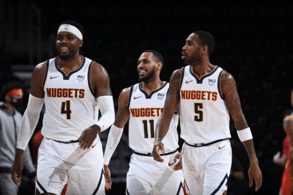 骑车危险行为引热议，功德木鱼再破碎（危险骑行引发争议，“功德木鱼”再度碎裂）