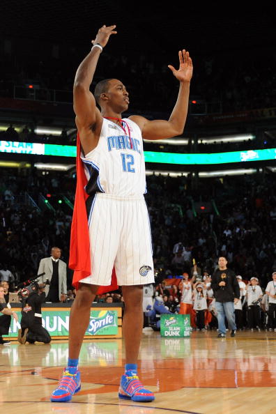 里昂15岁潜力中锋泽科维奇：崇拜哈兰德和DV9的左脚射手（里昂15岁新星中锋泽科维奇：左脚射术出众，偶像是哈兰德与DV9）