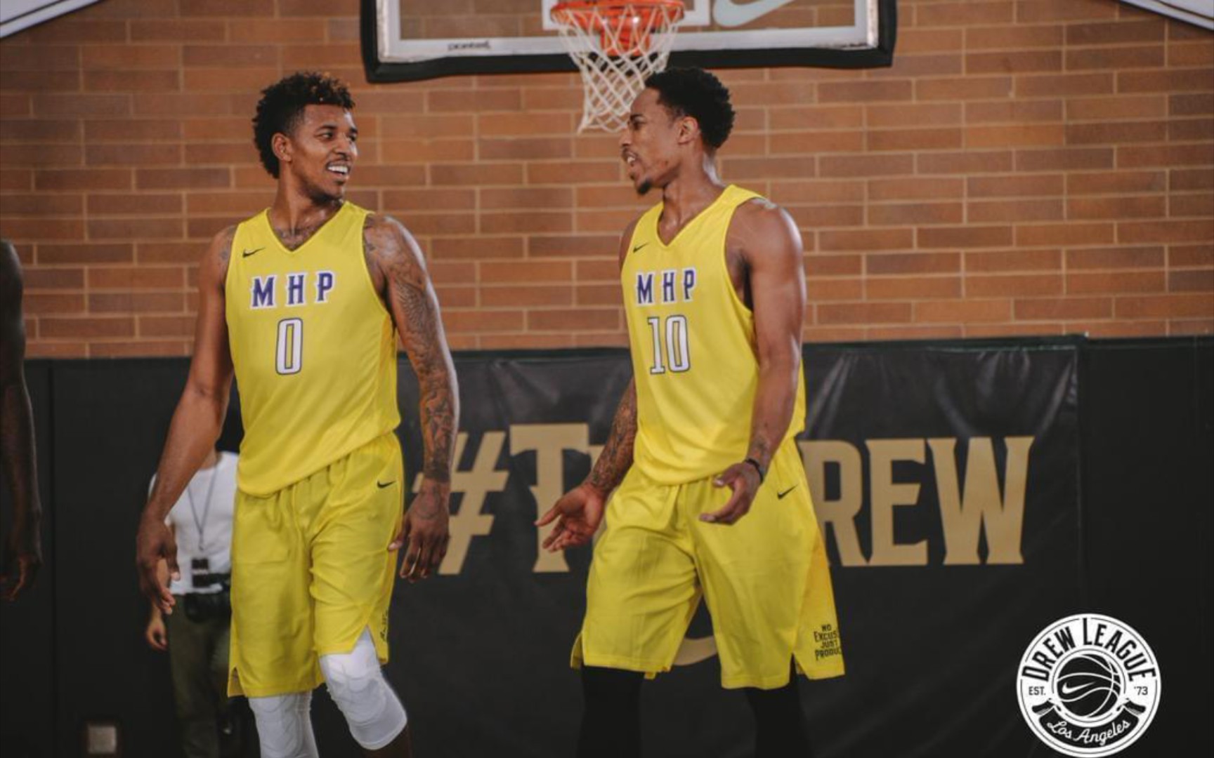 卡拉格：斯凯利是天才球员，对他未入选英格兰大名单感到惊讶（卡拉格称斯凯利天赋异禀，惊讶其落选英格兰名单）