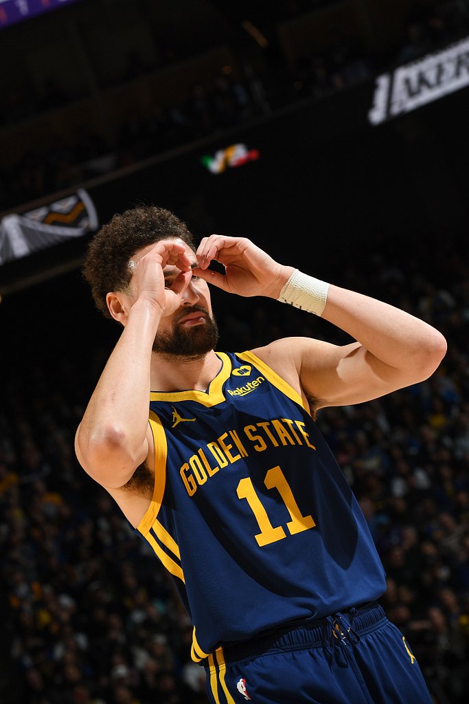 足球报：海牛资金有困难，但追加奖金第一时间就发到球队手中（足球报：资金吃紧，海牛仍第一时间将追加奖金发给全队）